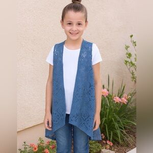 Beautees Girls Blue Lace Open Front Vest Asymmetrical Crochet Style Size M 10/12